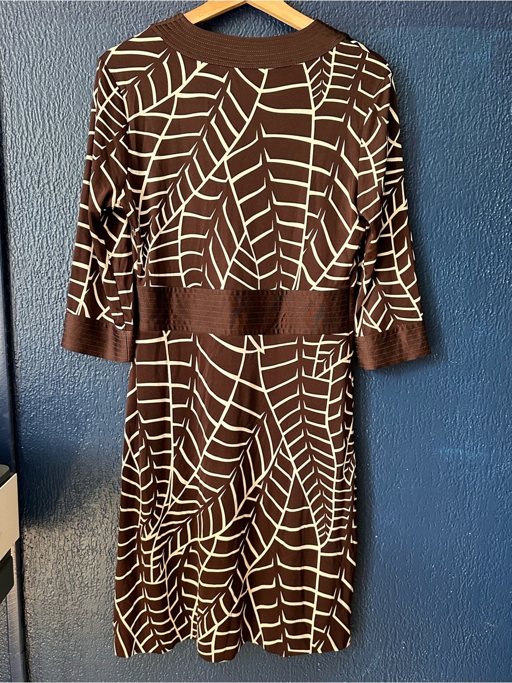 Tory Burch 100% Silk Dress/ Flawed V Neck three-quarter length sleeves M - Picture 5 of 9